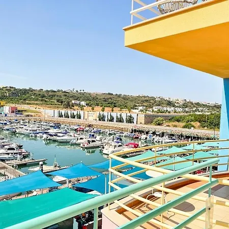 Stunning Marina View אלבופיירה